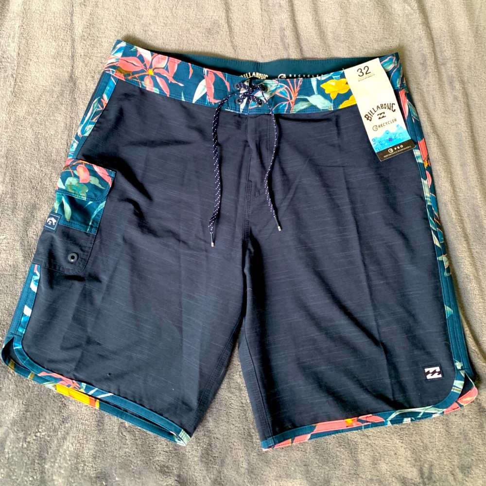 Brand New Billabong Men’s Boardshorts